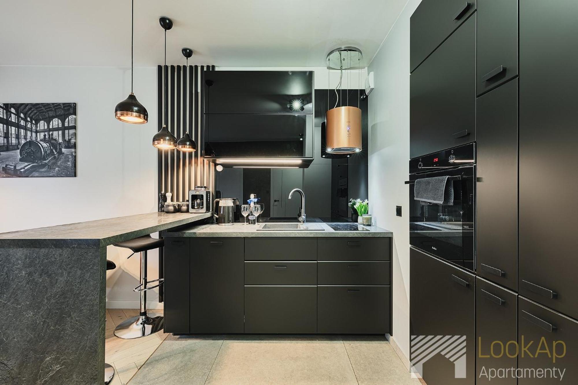 Fuzja Black&White By Lookap Lodz  Luaran gambar